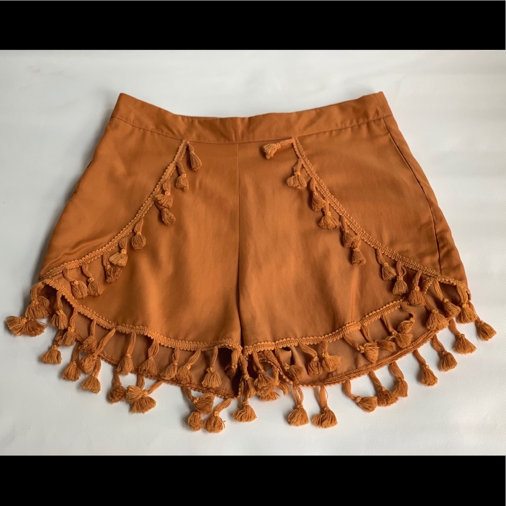 Solaris style Pom Pom high waist shorts